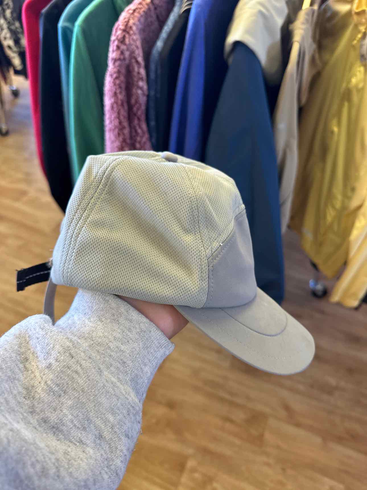 REI Hat