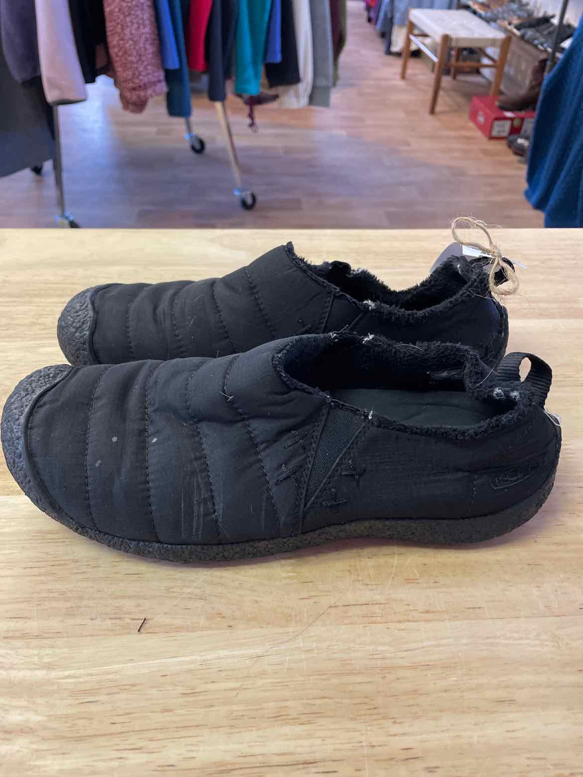 Keen Black Clogs